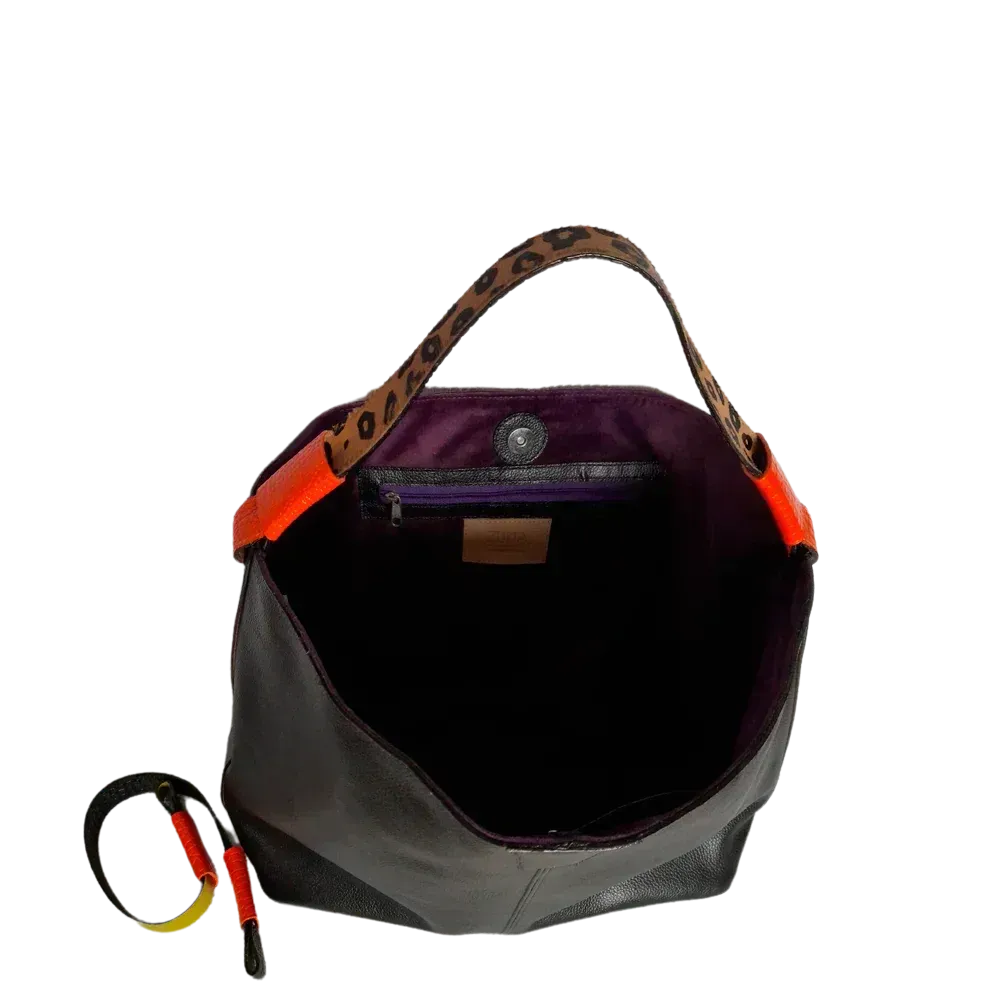 Addison Women's Handbag in Black Leather