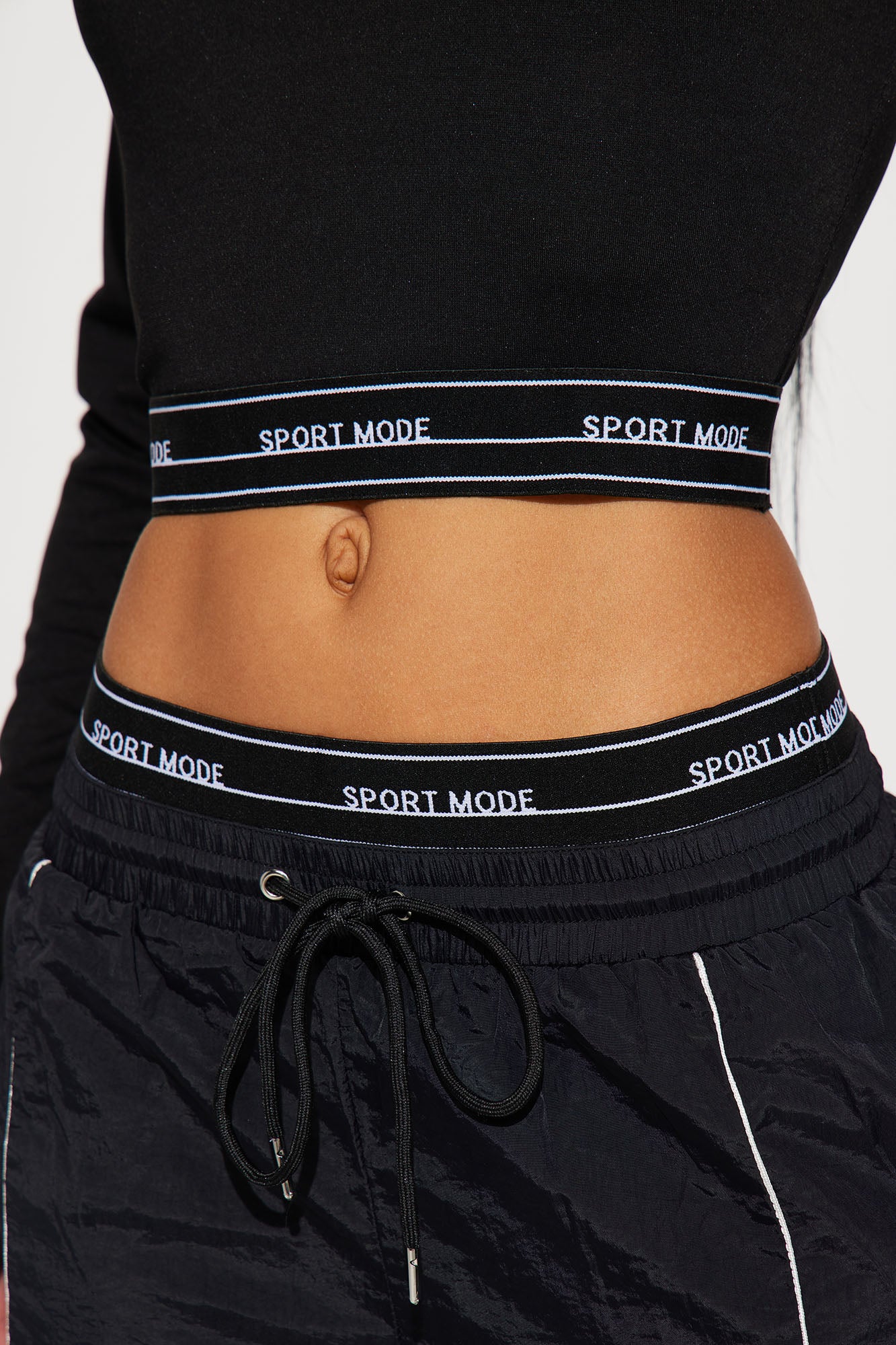 My Moment Windbreaker Pant Set - Black