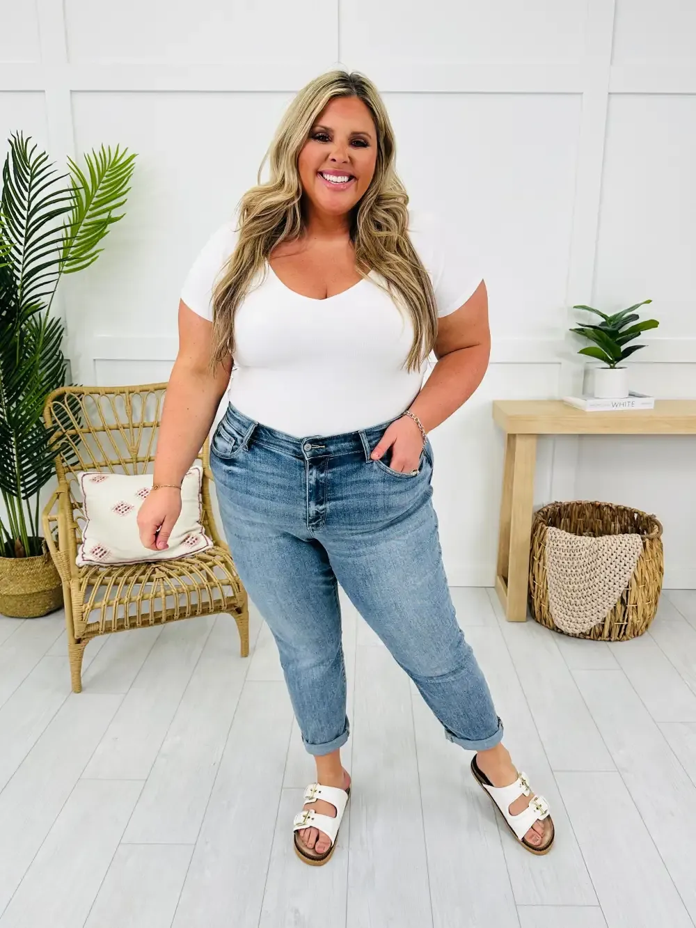Judy Blue The Bleach Boys Midrise Boyfriend Jeans in Reg/Curvy