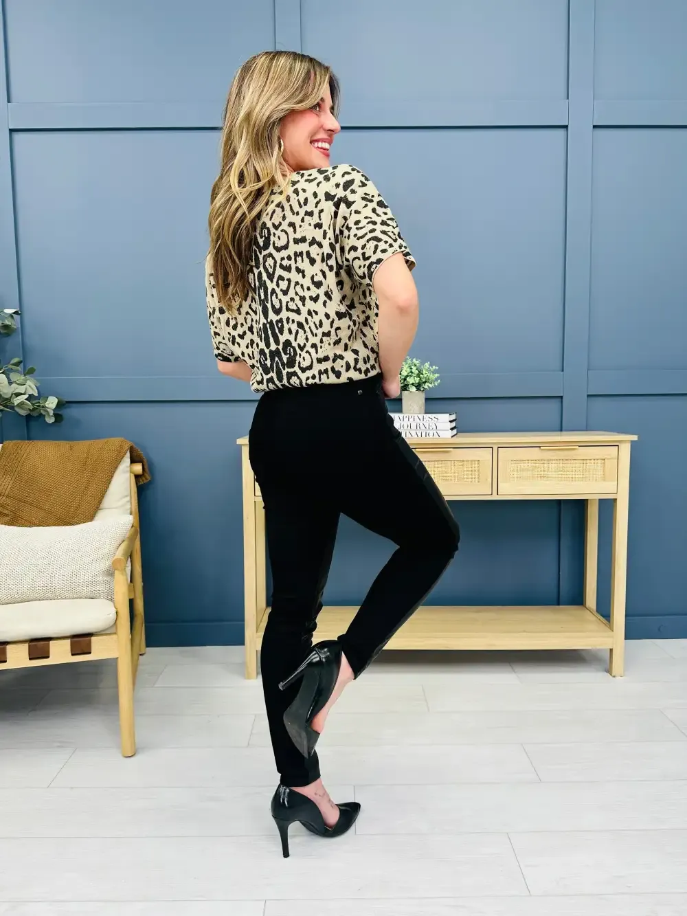 REG/CURVY Judy Blue Hot Stuff Stretchy Faux Leather Skinny Jeans