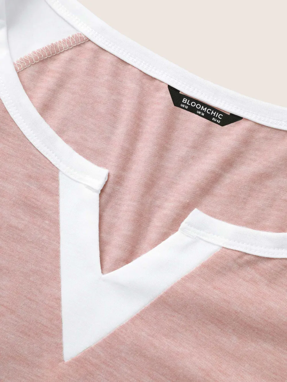 Colorblock Contrast Notched Raglan Sleeve T-Shirt
