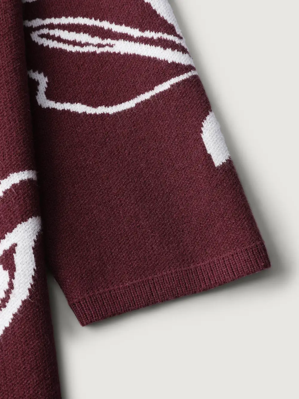 Rose Pattern Jacquard Round Neck Pullover