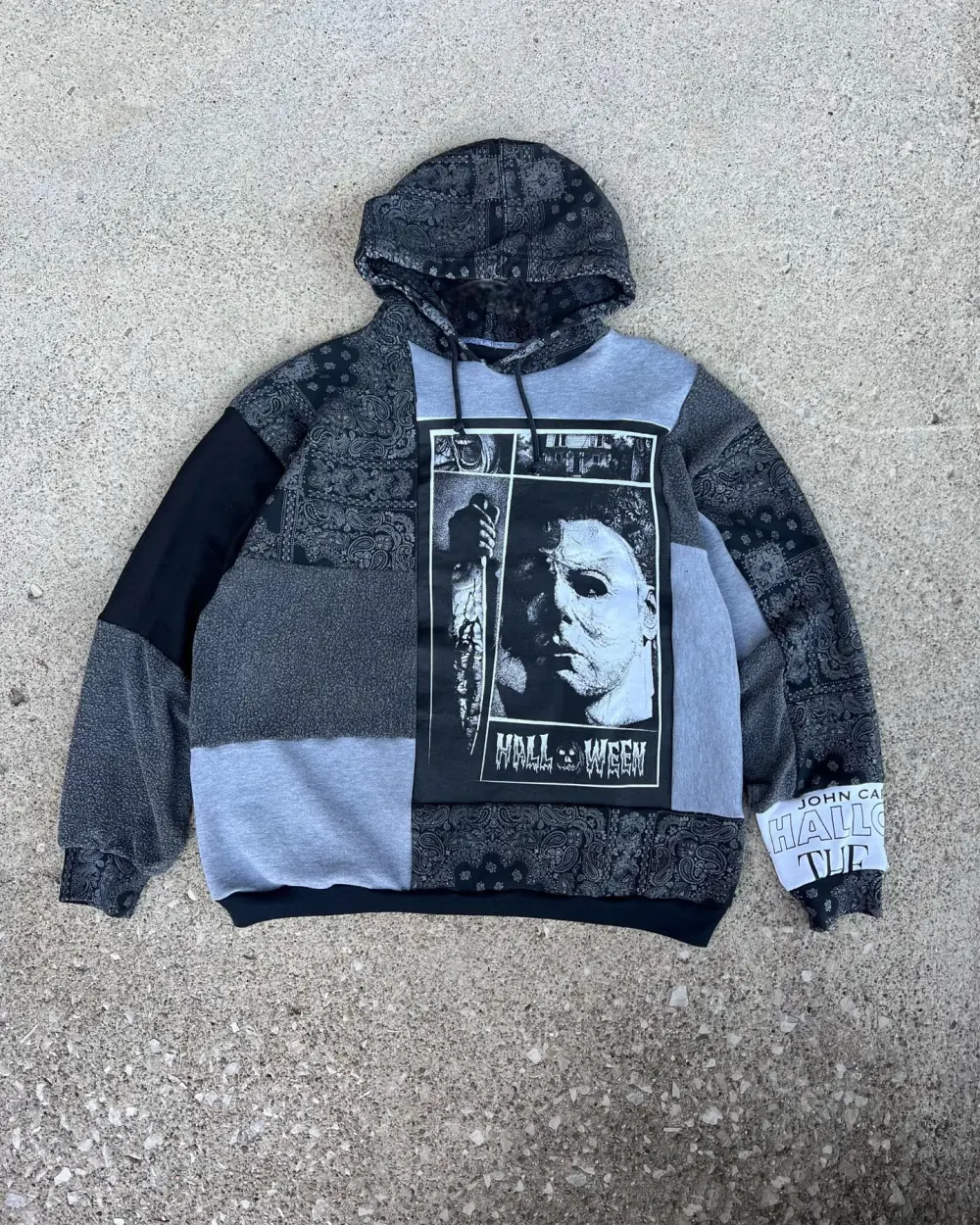 2 piene hoodie sweatshirts how perfect and cozy piece for your Halloween day