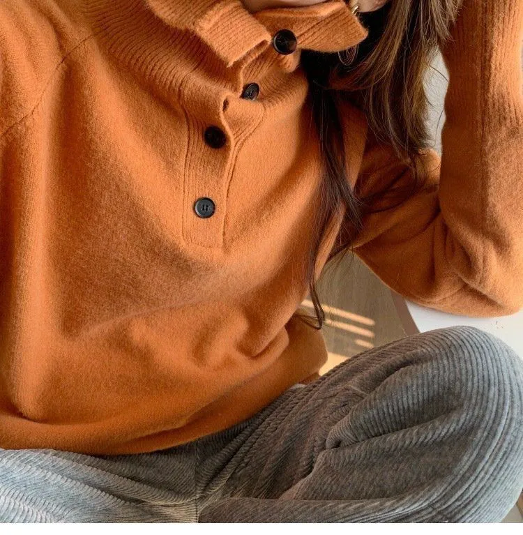 Sweet and gentle turtleneck button-down sweater