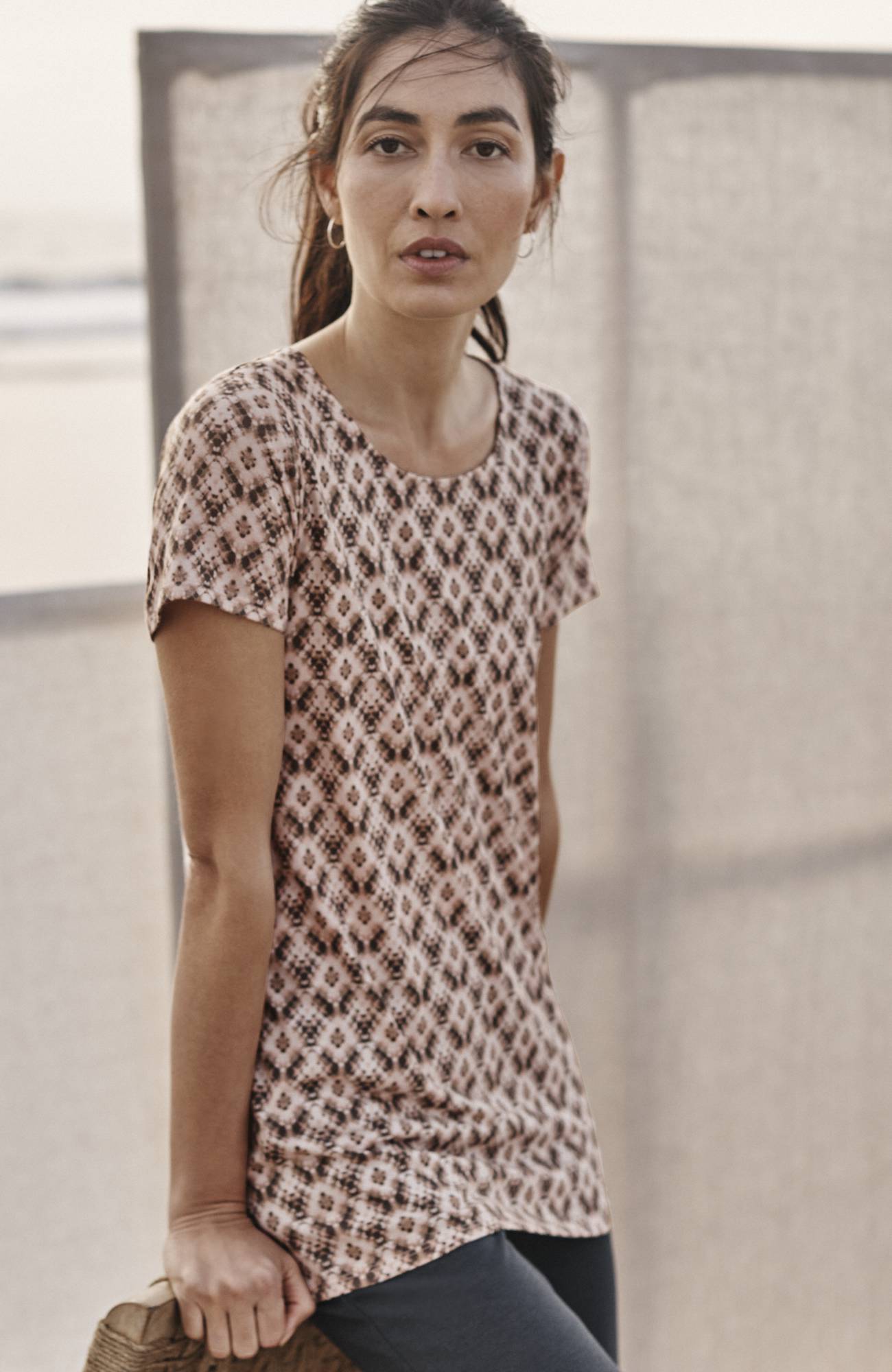 pure jill scoop-neck elliptical tee