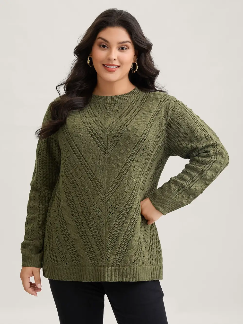 Solid Round Neck Cable Knit Pullover