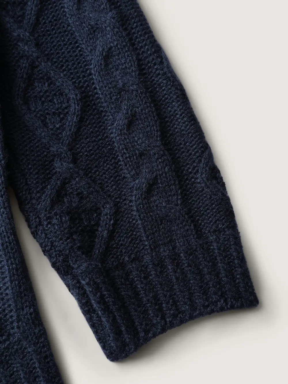 Cable Knit Boho Print Curvy Hem Pullover