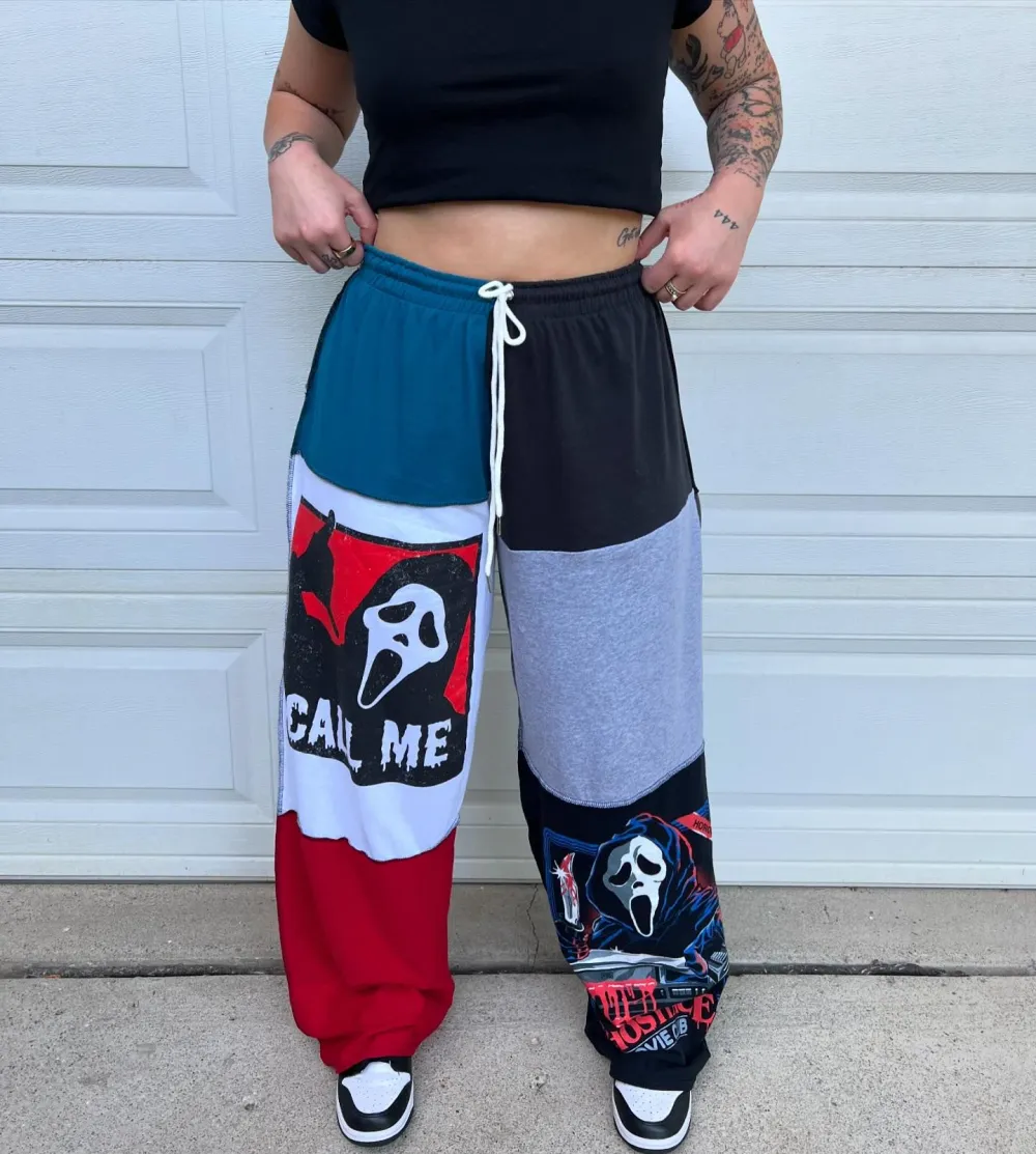 Grey sweatpants how perfect and cozy piece for your Halloween day