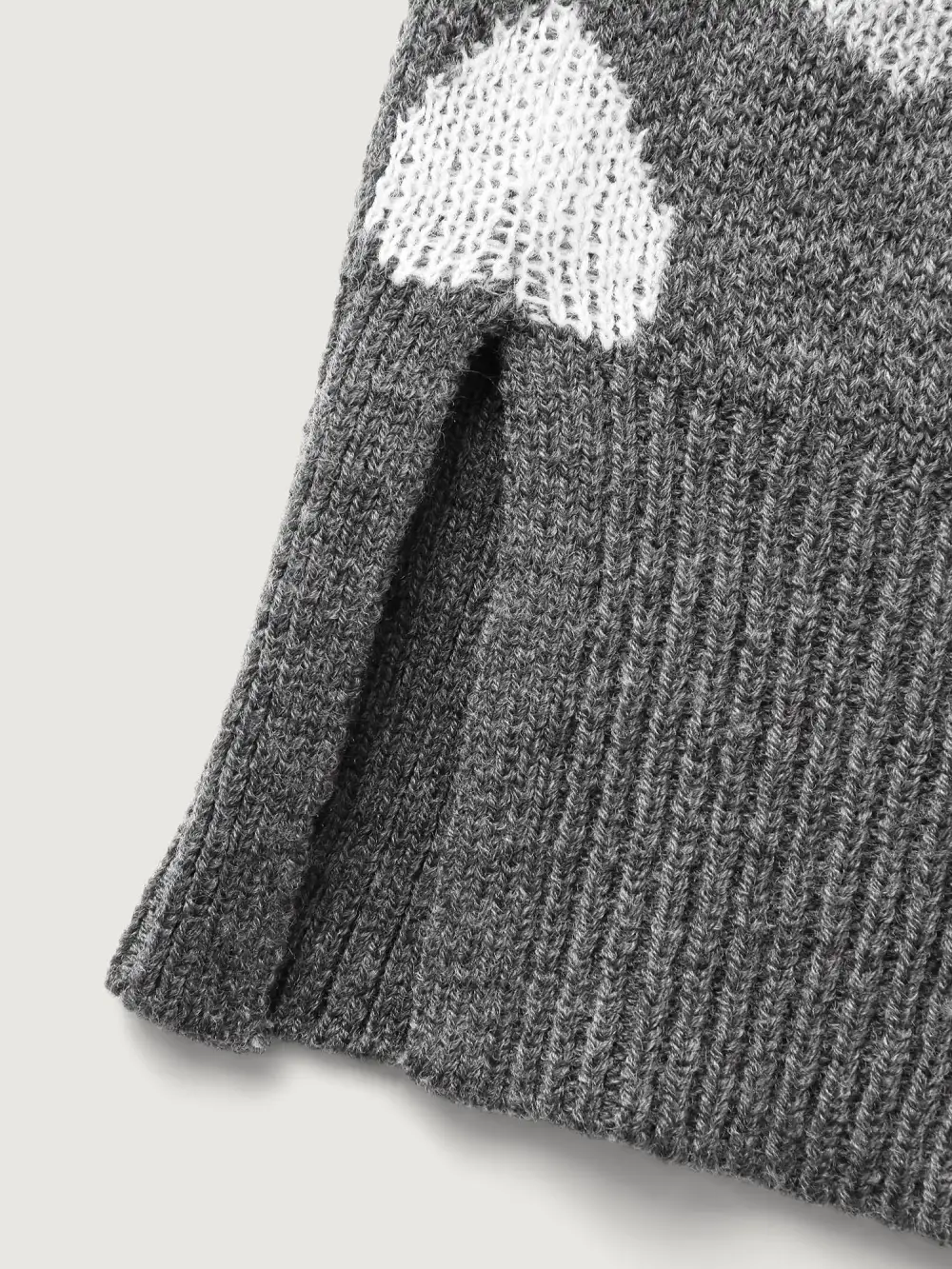 Monochrome Hearts Slit Round Neck Pullover