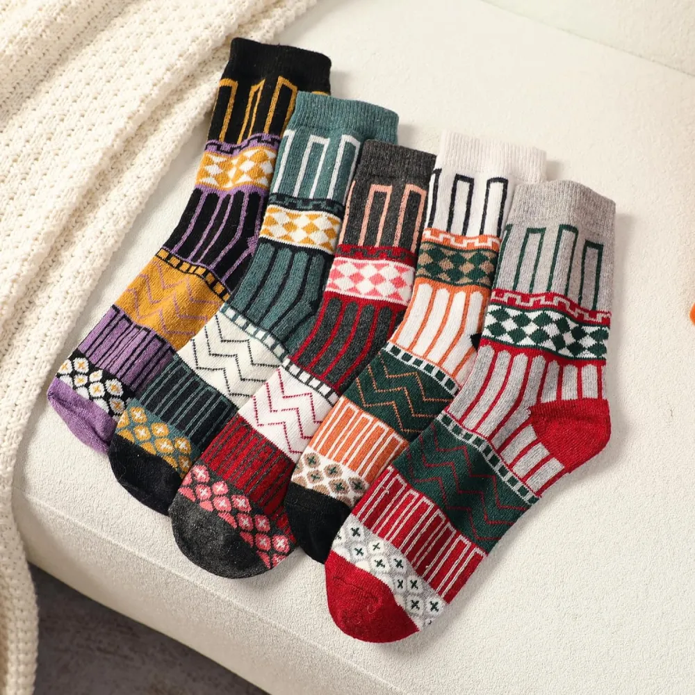 Clothirily Wool Socks- Thick Soft Wool Socks for Women, Vintage Warm Womens Wool Socks, Winter Warm Boot Socks for Women Men