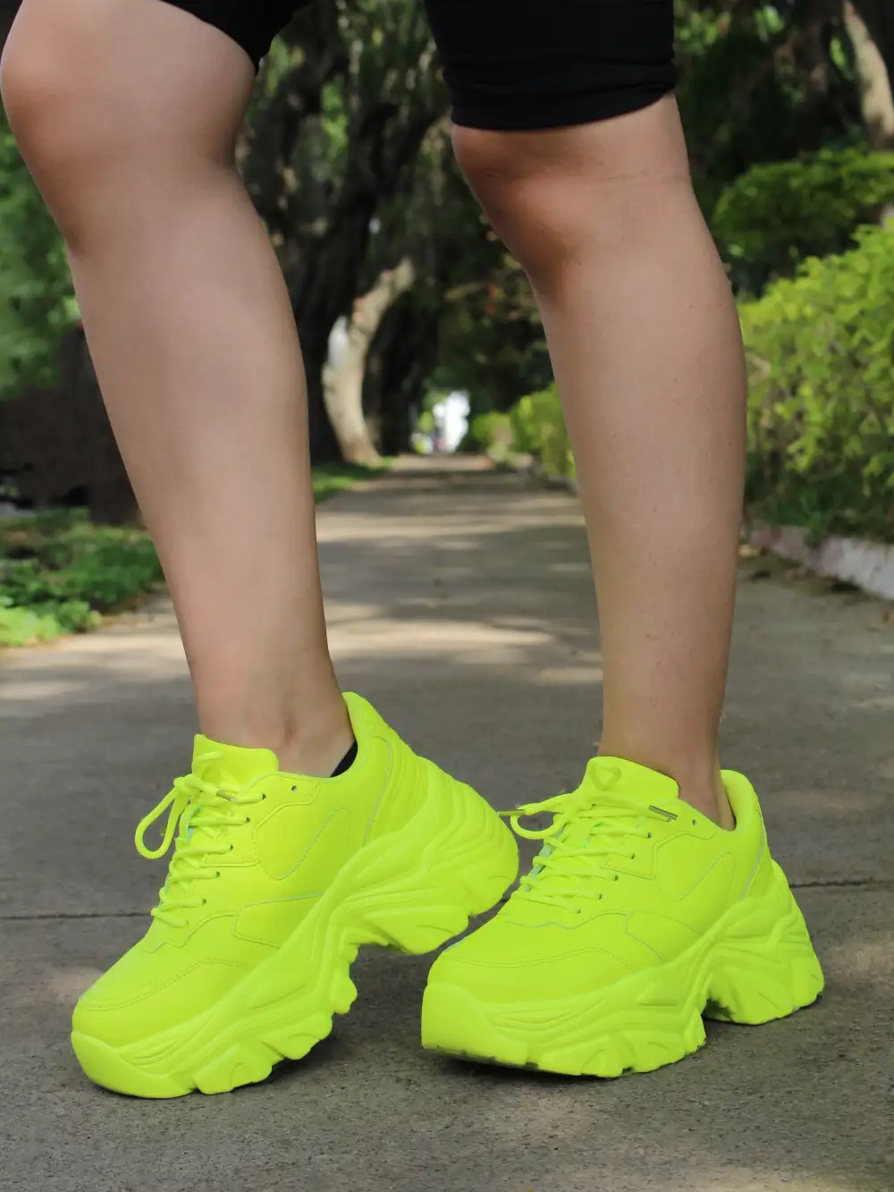 BLAIR | NEON YELLOW