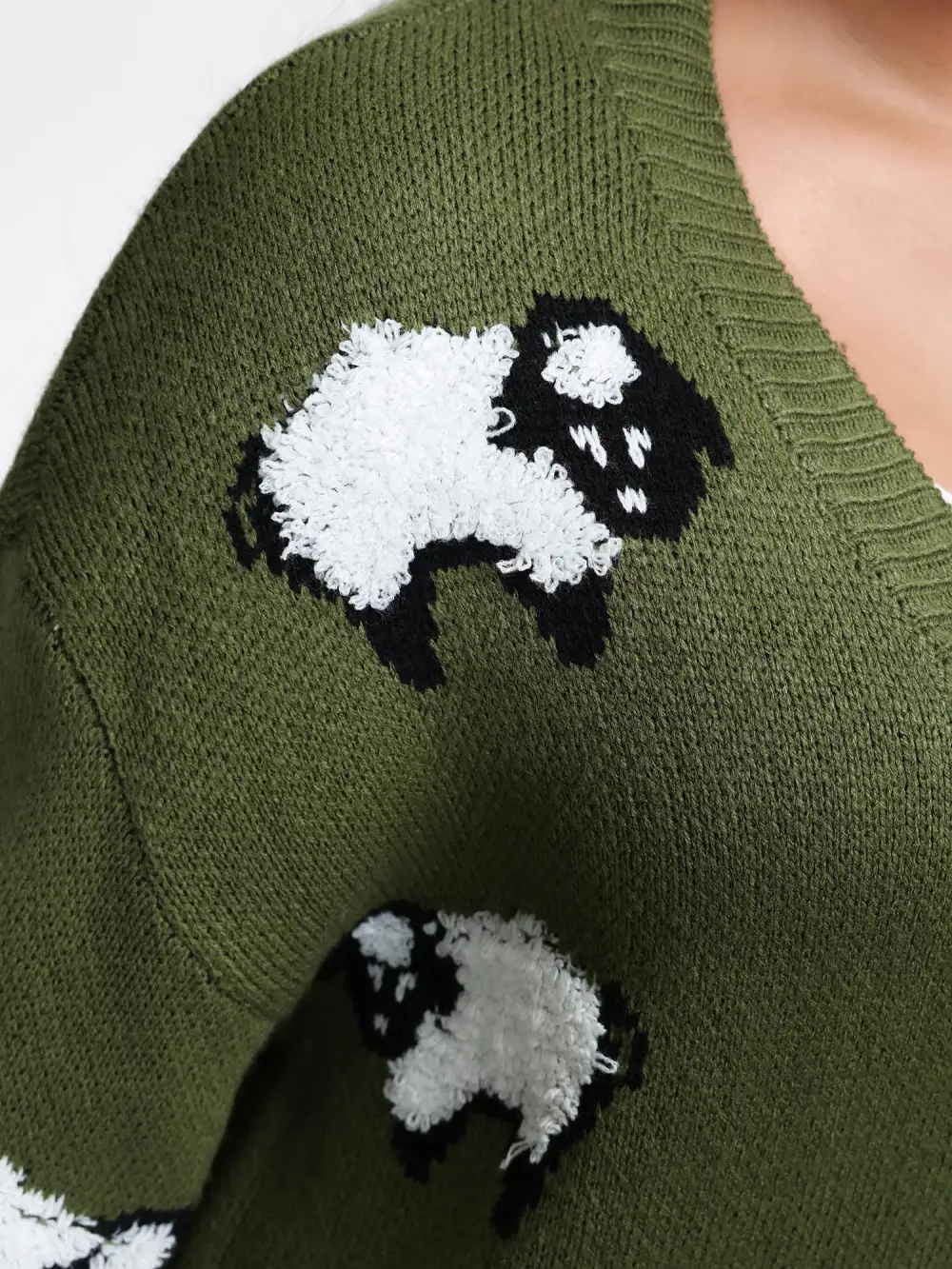 Flocked Lamb Curvy Hem Jacquard-Knit Cardigan