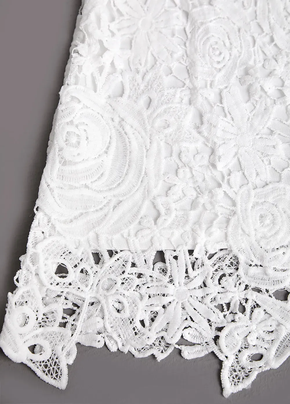 White Embroidery Long Sleeve Round Neck T Shirt