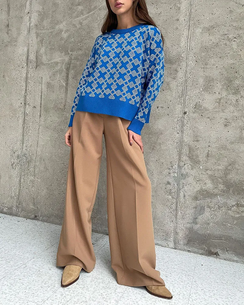 Chic on-trend jacquard sweater