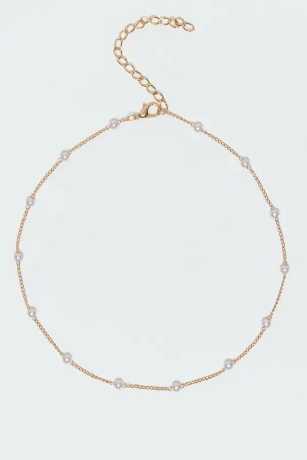 Spaced Out Pearly Necklace
