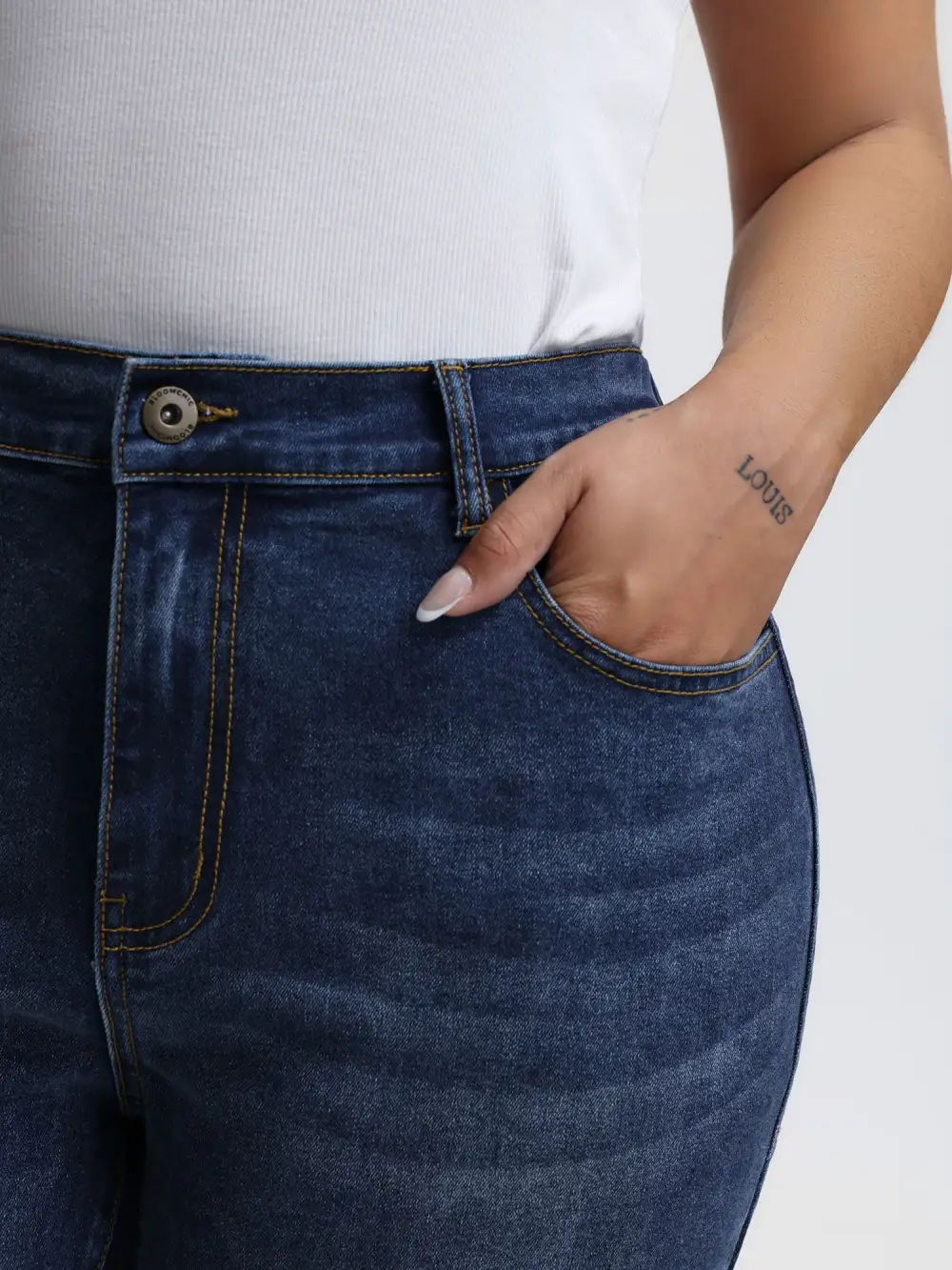 Stretchy Vintage Wash Roll Hem Jeans