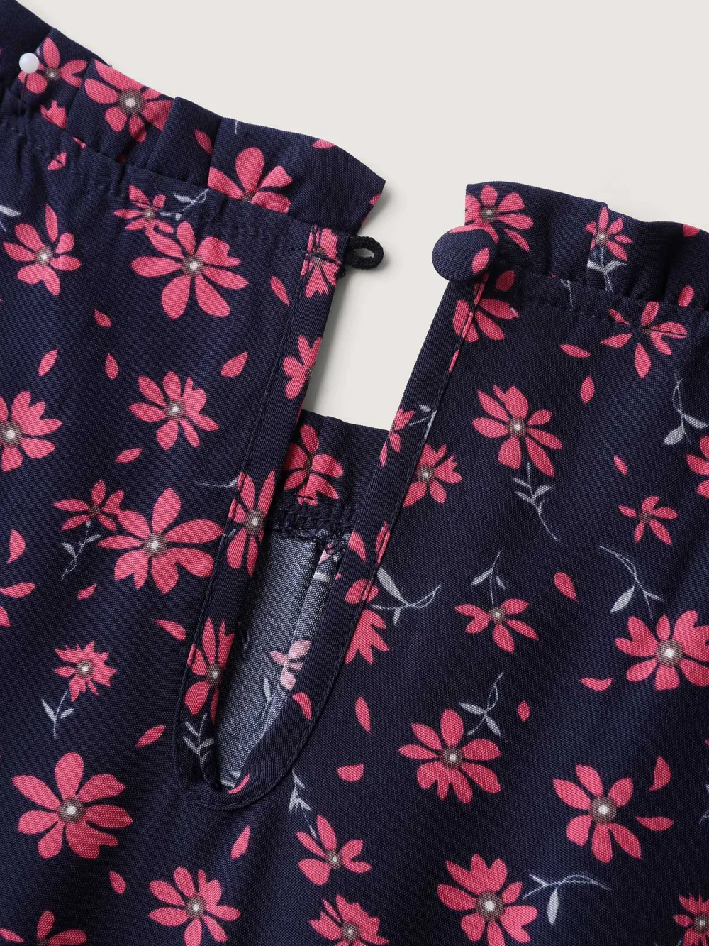 Floral Shirred Waist-Defining Pockets Midi Dress