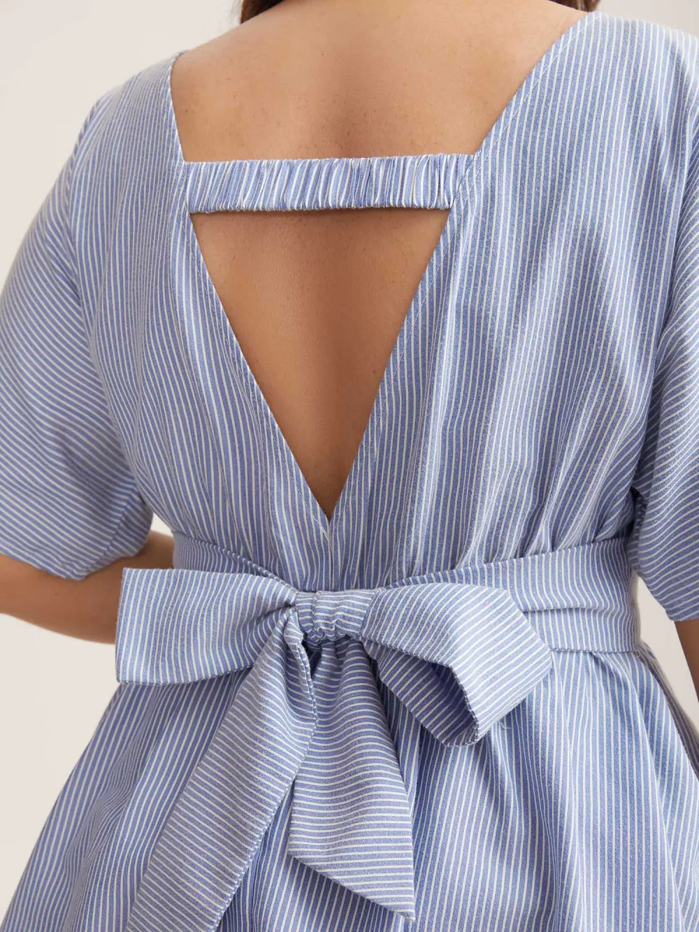 Backless Bow Tie Stripe Print Cinched Blouse