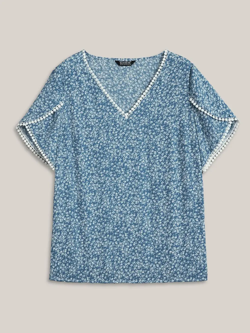 Petal Sleeve Floral Lace Spliced Shirt