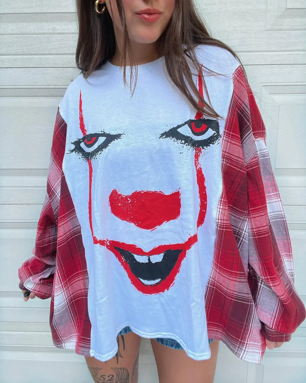 White hoodie sweatshirts how perfect and cozy piece for your Halloween day