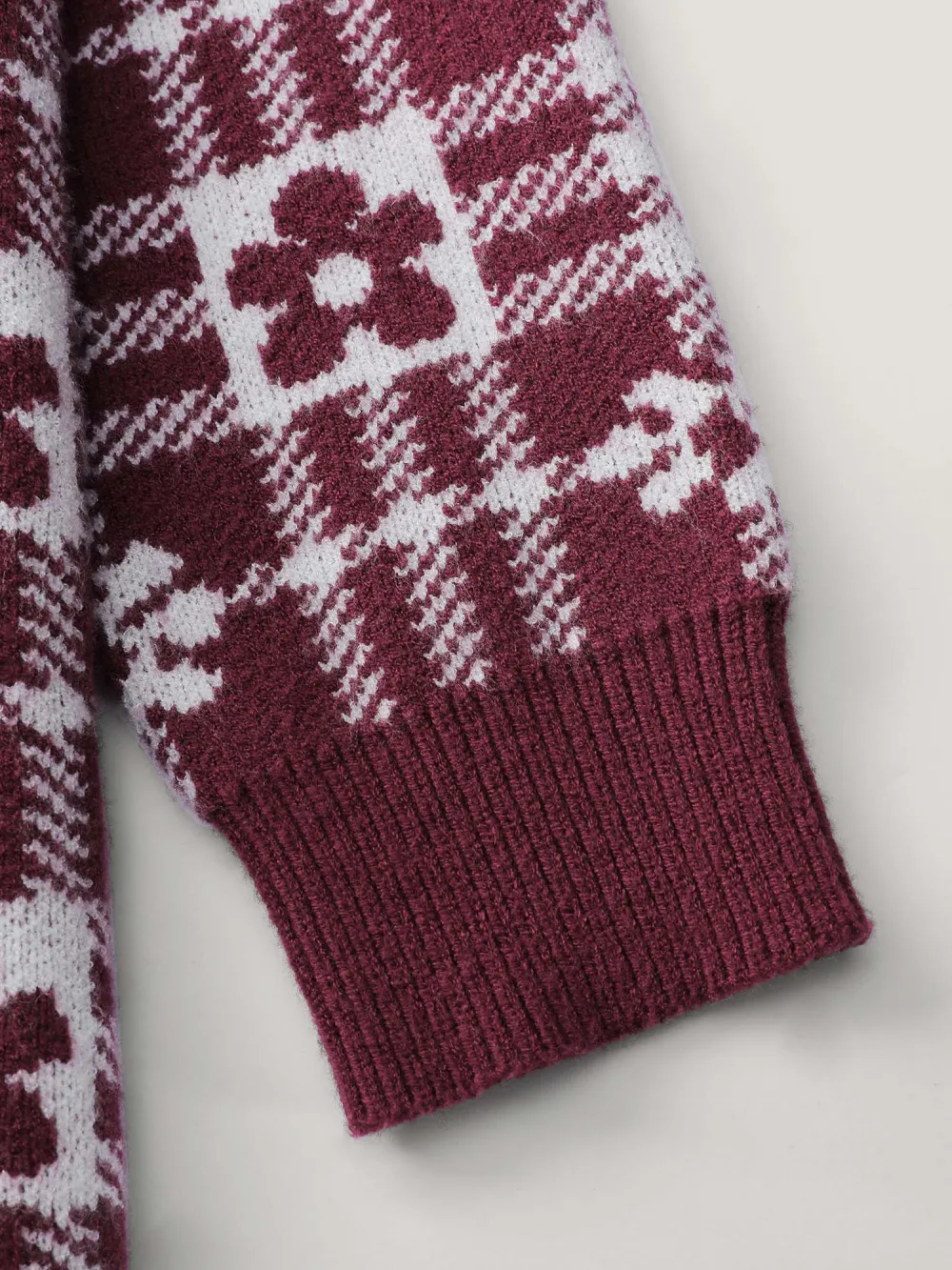 Supersoft Floral Checkered Pockets Knit Cardigan