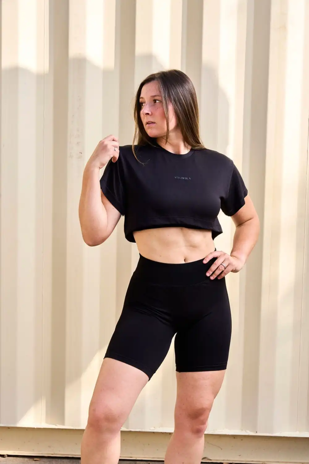 W453 Hourglass Crop tee