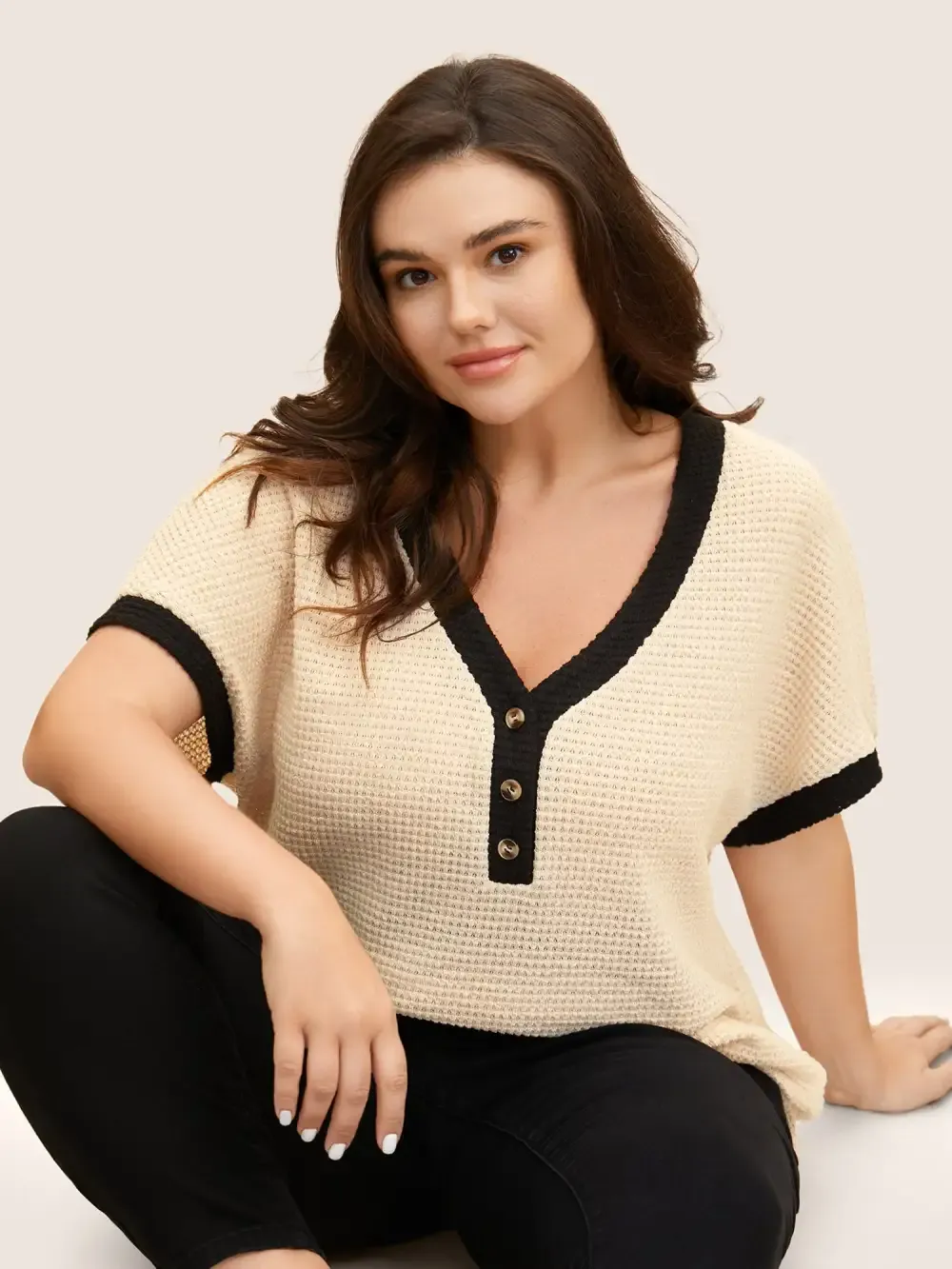 V Neck Contrast Button Detail Knit T-Shirt