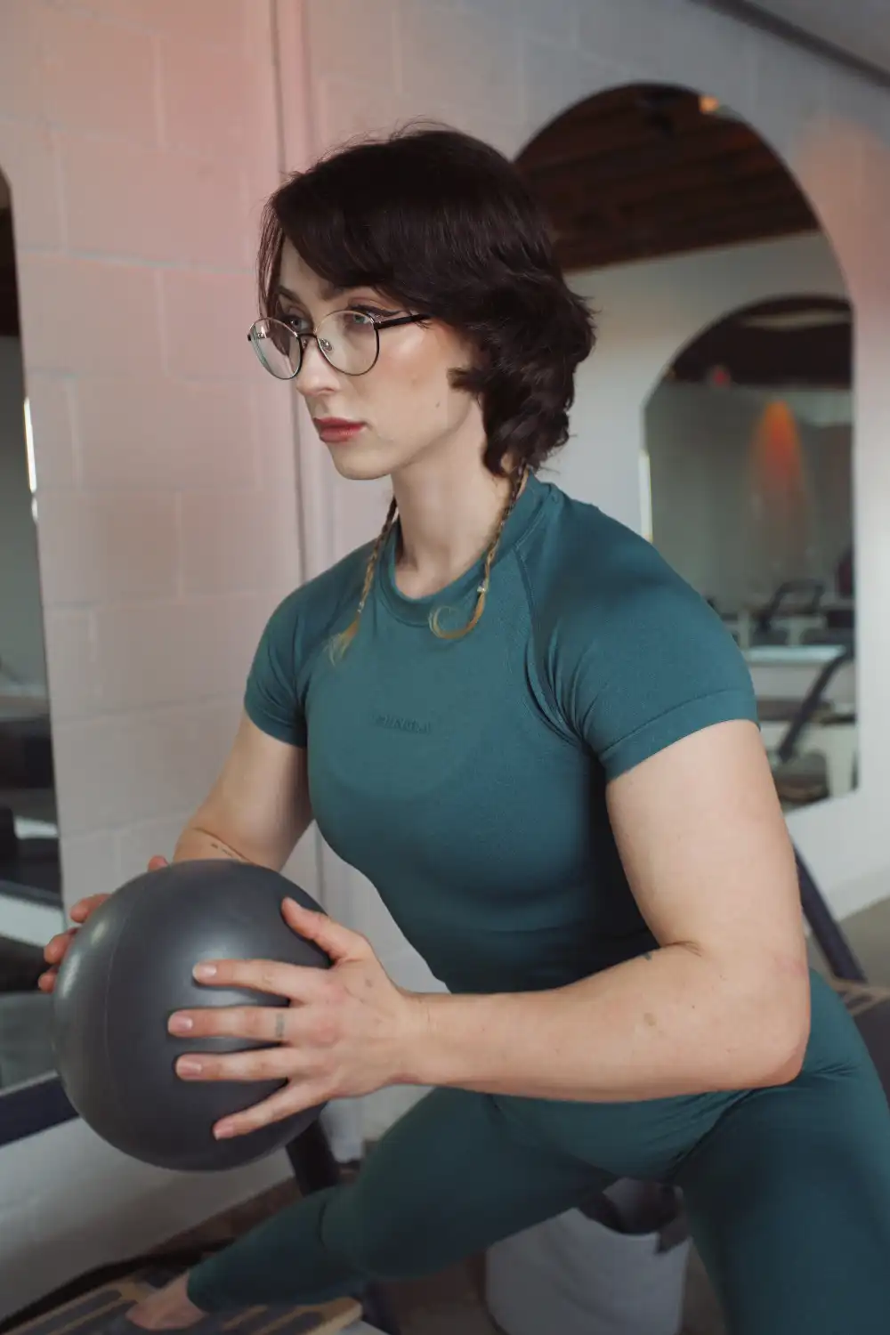 W446 Seamless Curve Compression Tee
