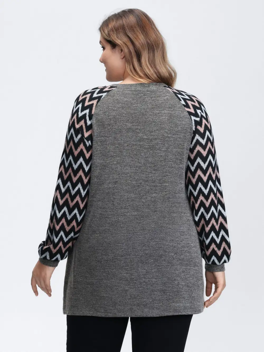 Stretchy Wavy Pattern Contrast T-Shirt