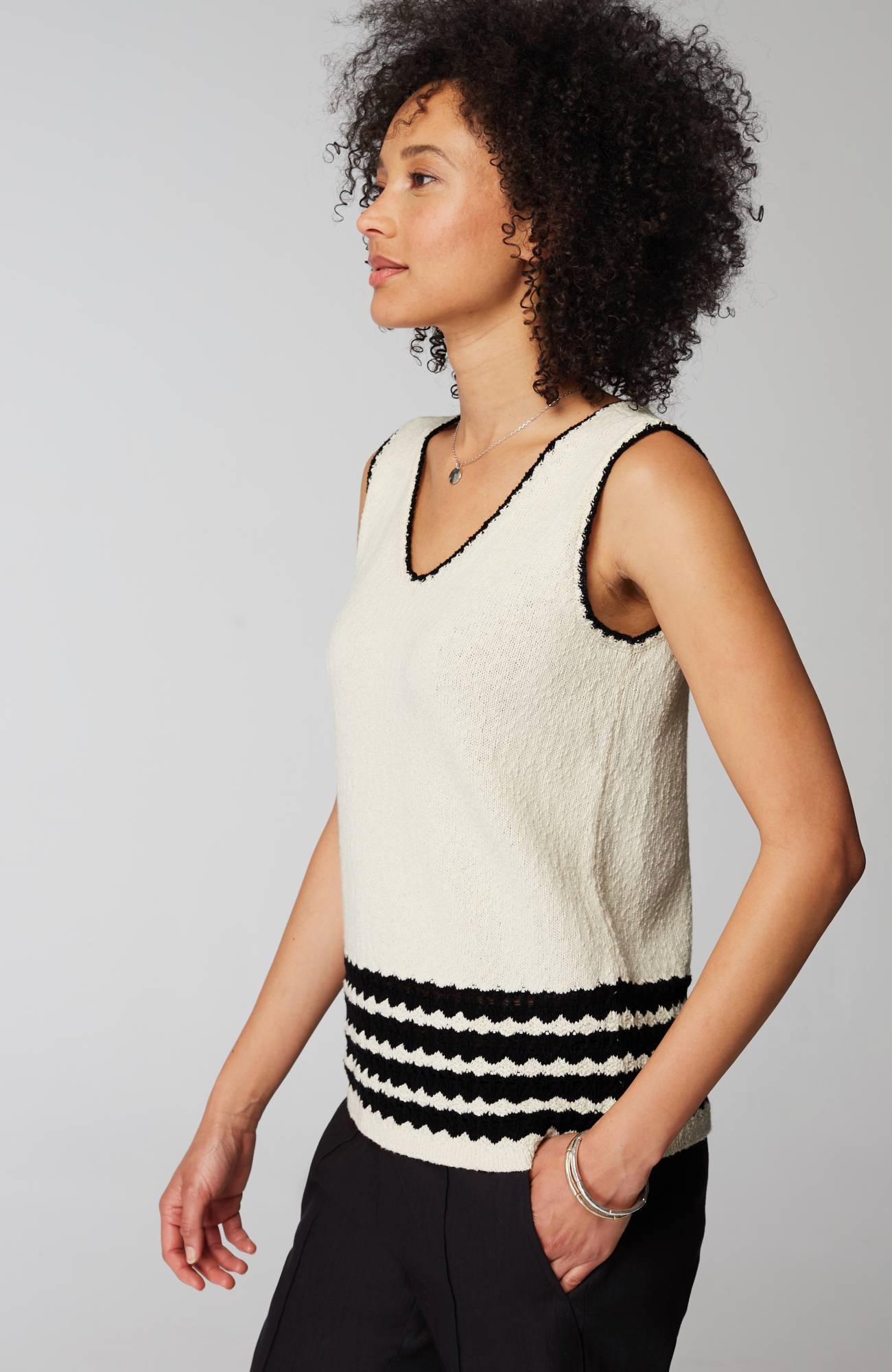 Wavy-Stripes Textured Sweater