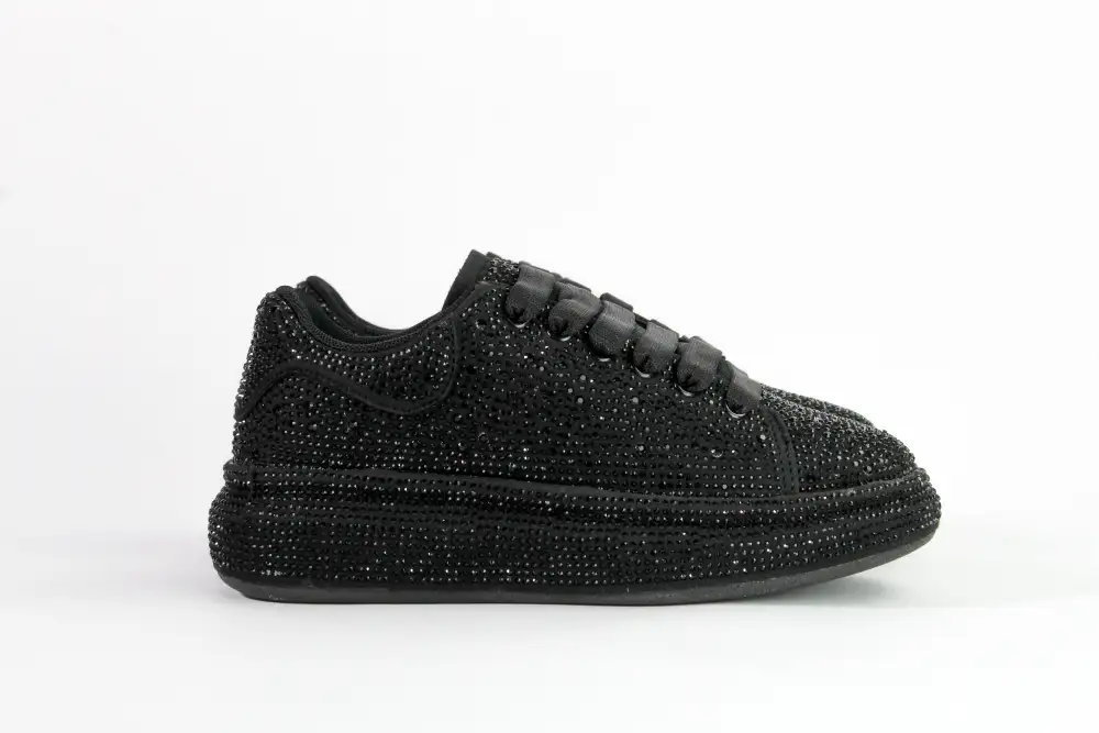 DOLLY | BLACK