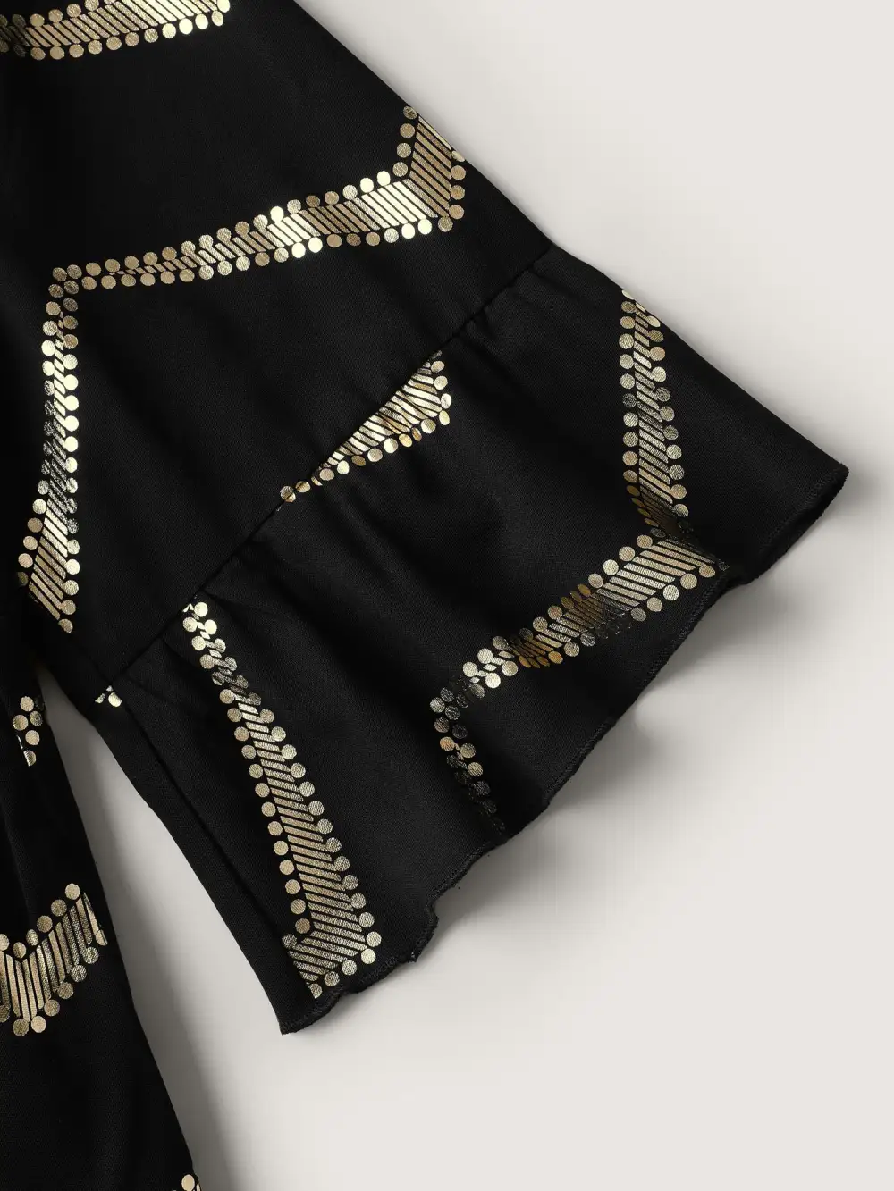 Gold Stamping Wavy Knee-Length Dress