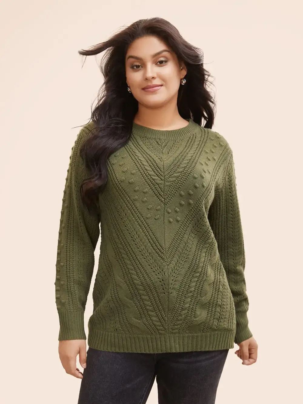 Solid Round Neck Cable Knit Pullover