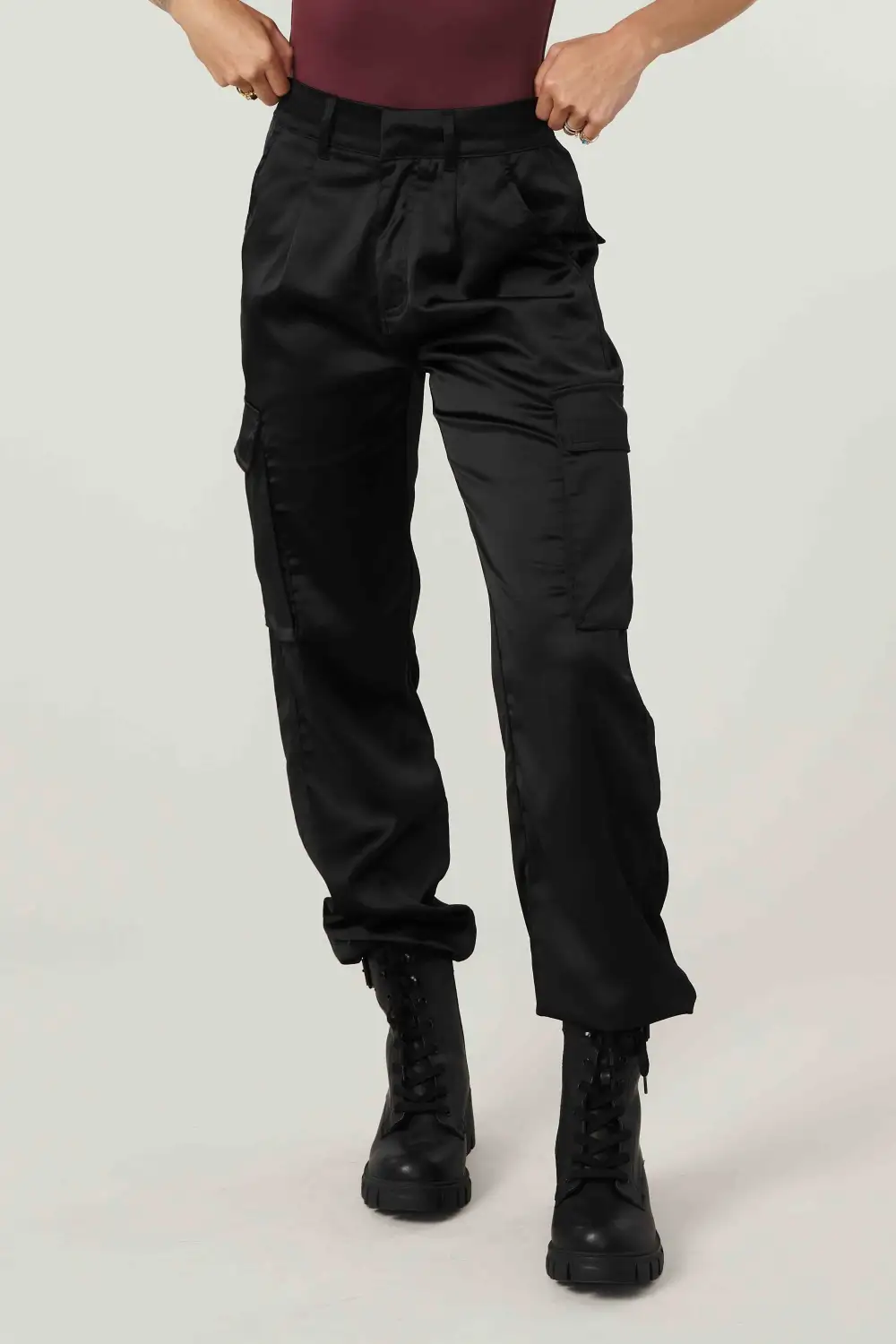 W217 Gloria Satin Cargo
