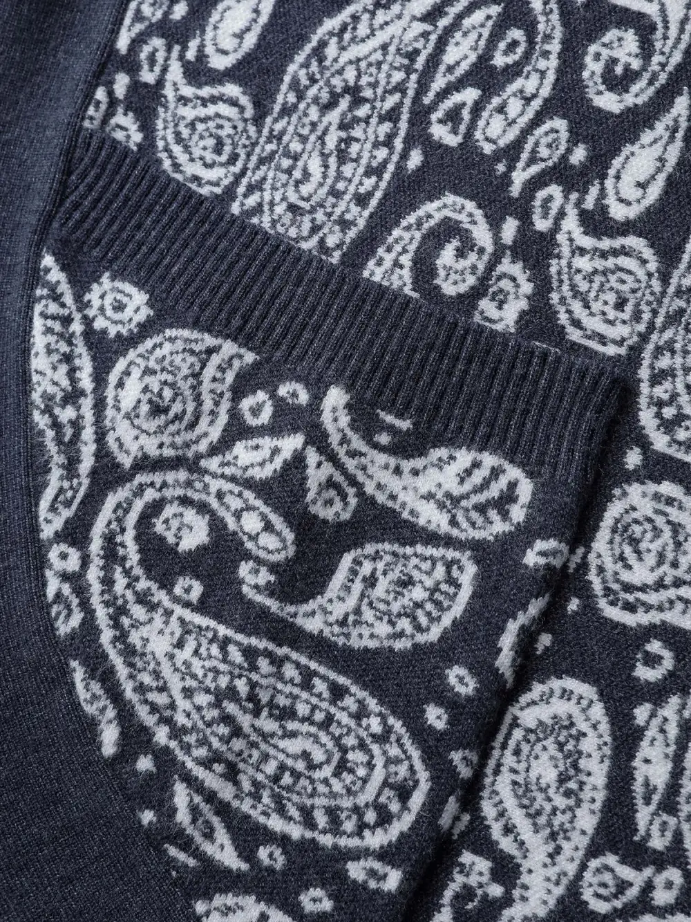 Supersoft Arc Hem Paisley Print Pocket Knit Cardigan
