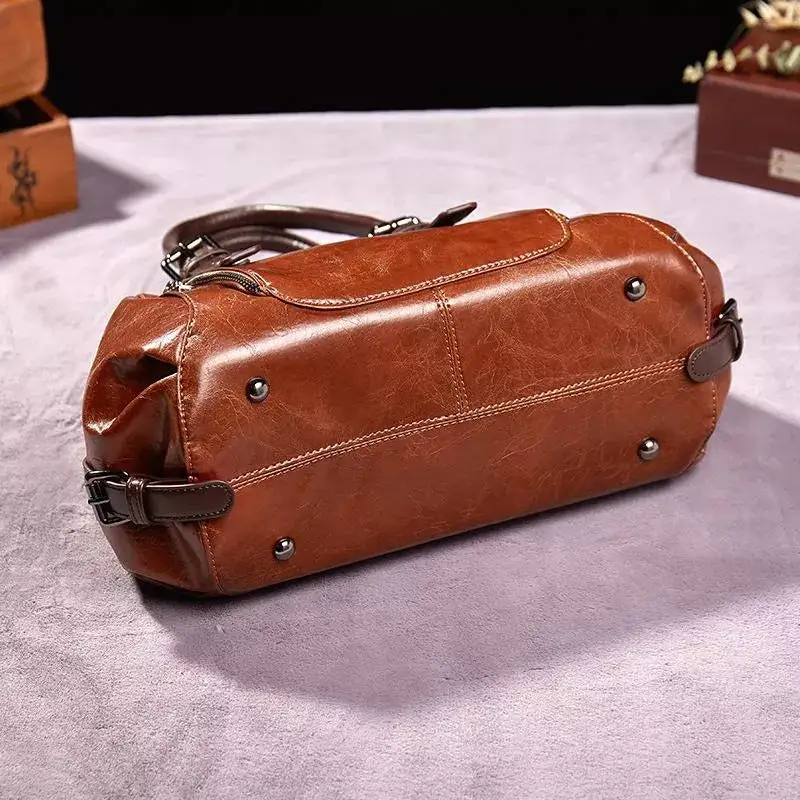 Vintage leather bag
