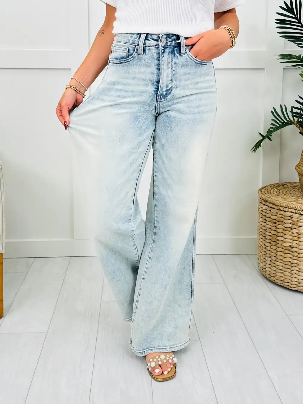 Judy Blue Turn Back Time Retro Style Wide Leg Tummy Control Jeans