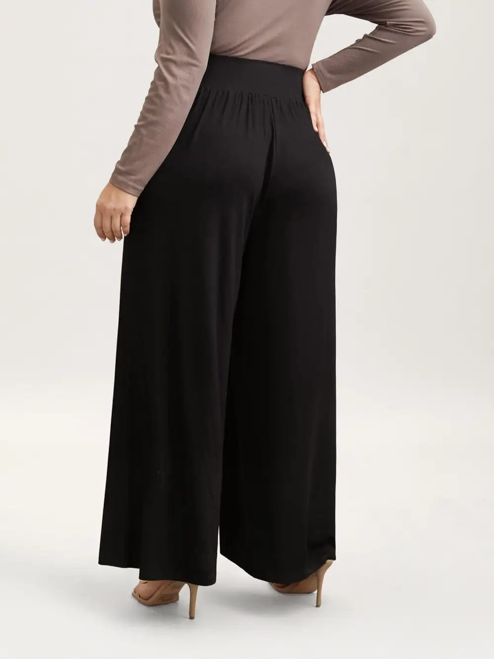 Stretchy Waist Straight-Leg Pants