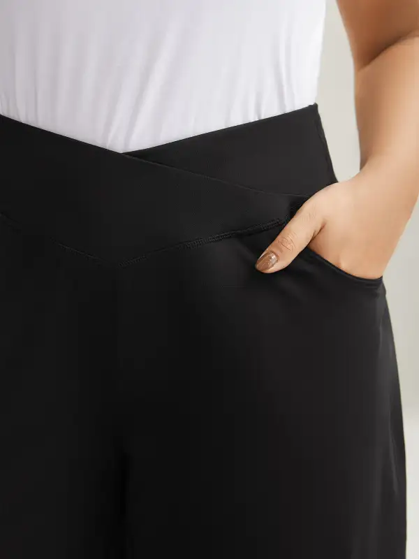 Crossover Waist Very Stretchy Wide-Leg Pants