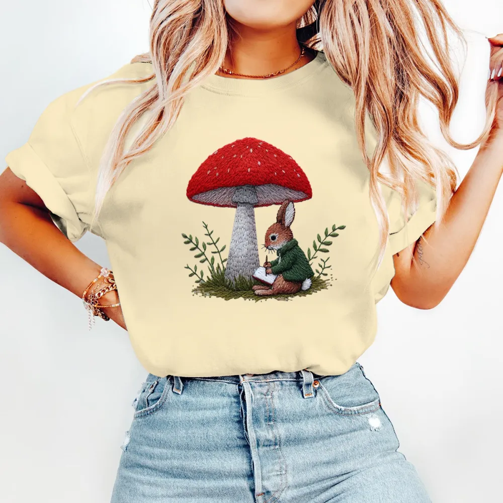 Rabbit Doing Homework Under The Mushroom Tree Printed Round Neck Short Sleeve T-Shirt