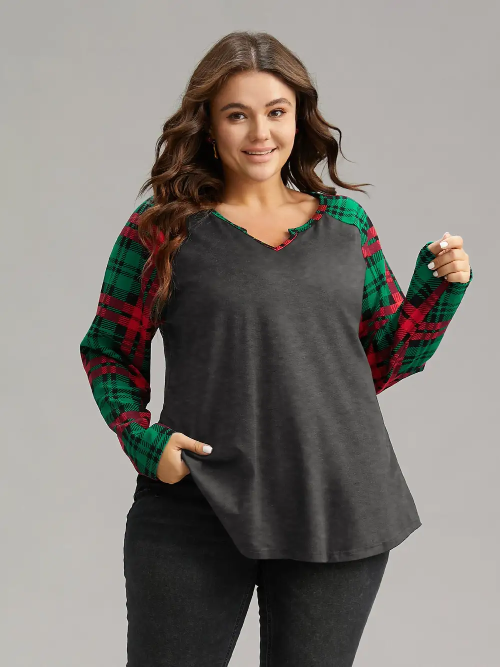 Plaid Contrast Notched Raglan Sleeve T-shirt