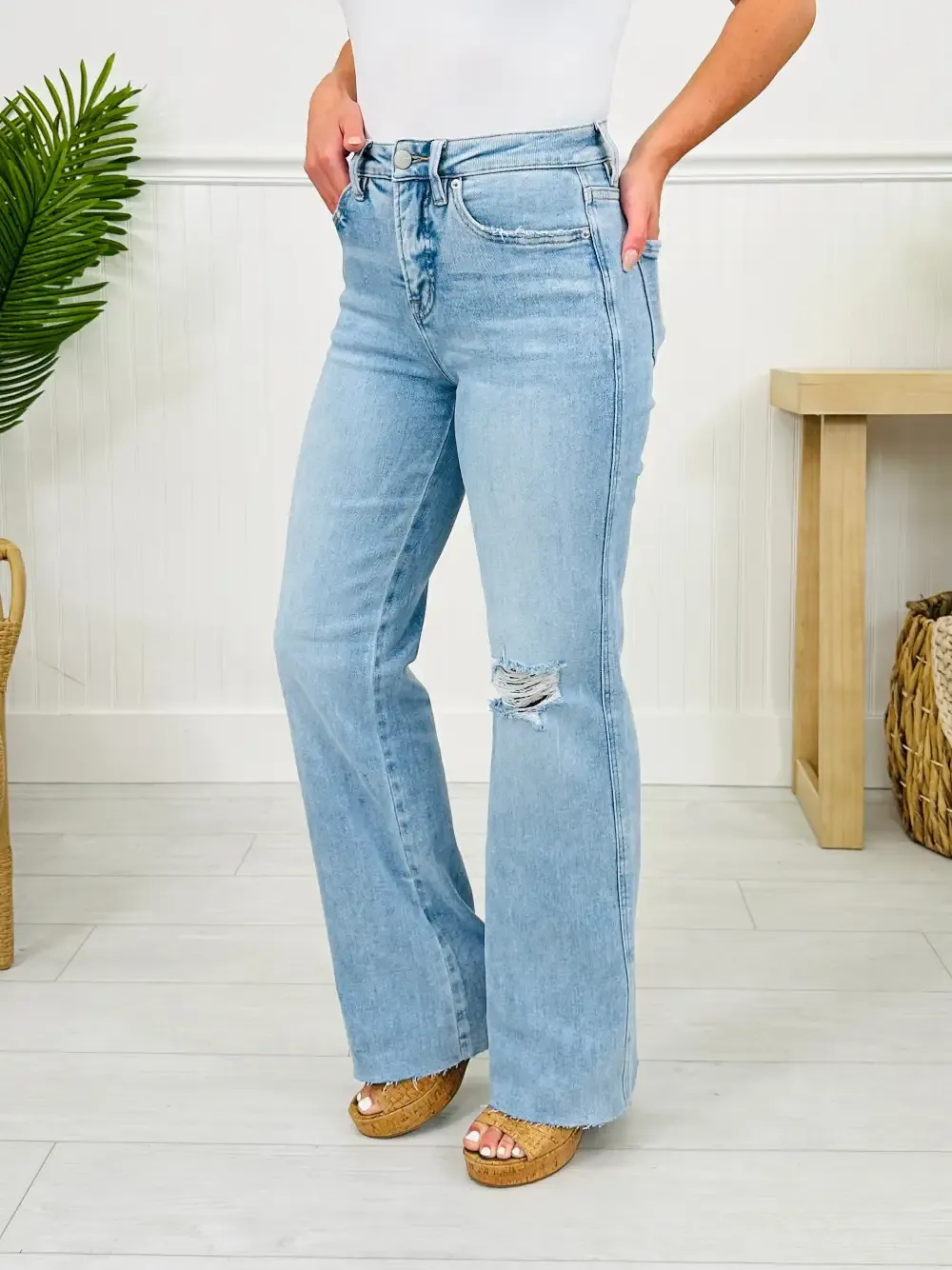 MOCO Exclusive Just Like That Wide Leg Jeans