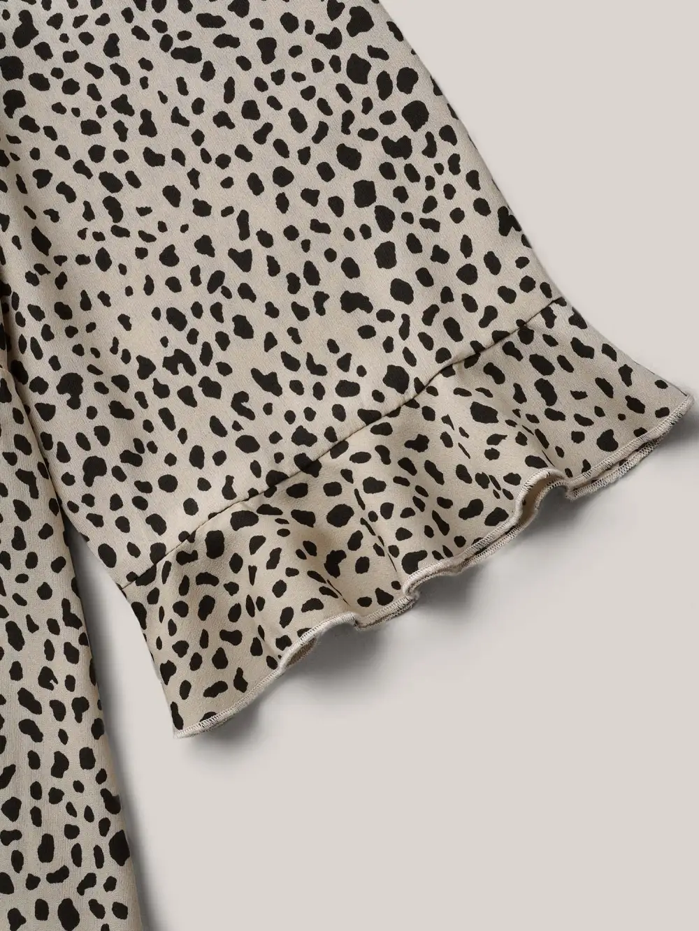 Leopard Print Ruffled Detail V-Neck Blouse