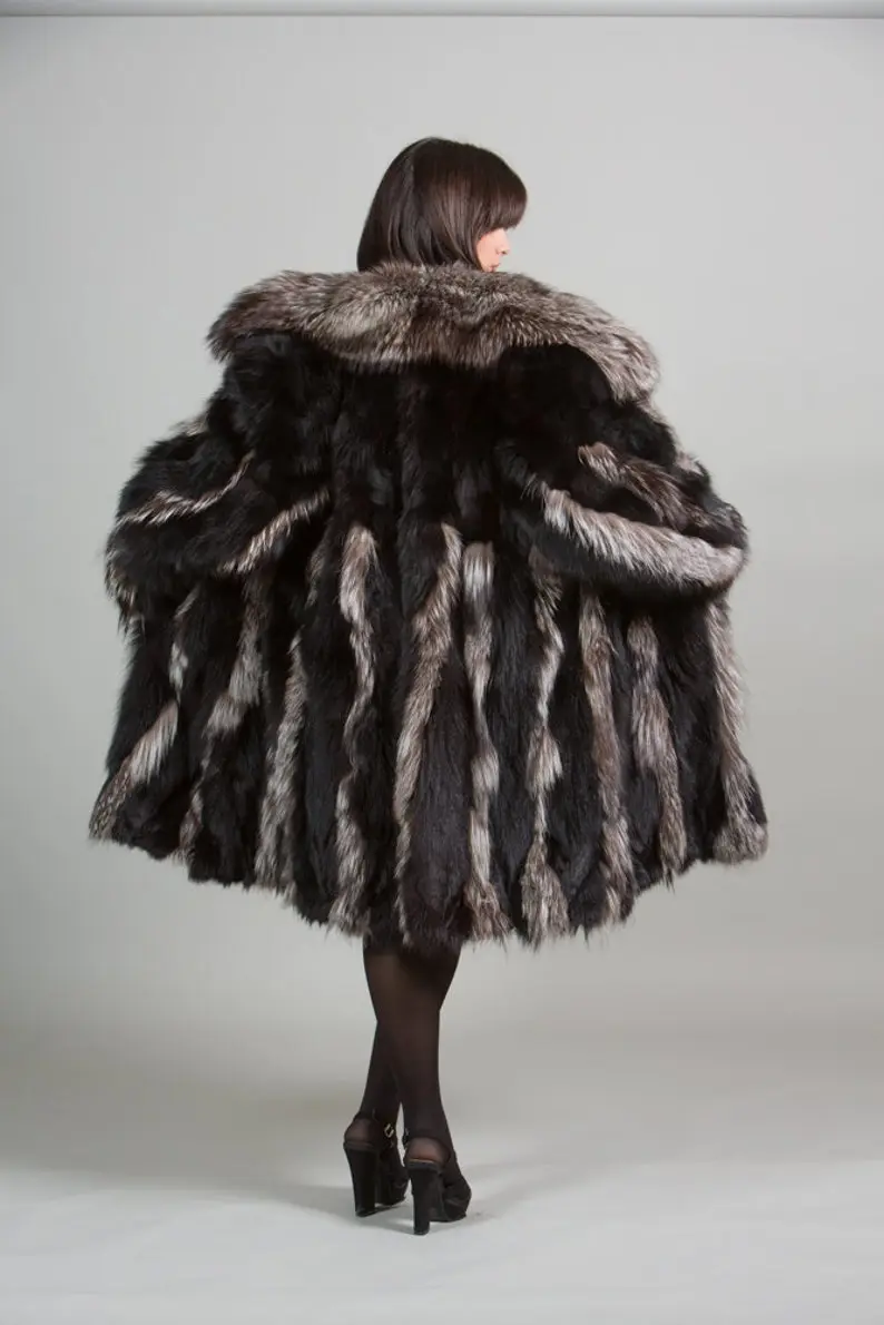 Silver Fox Fur Coat Fox Collar Knee Length