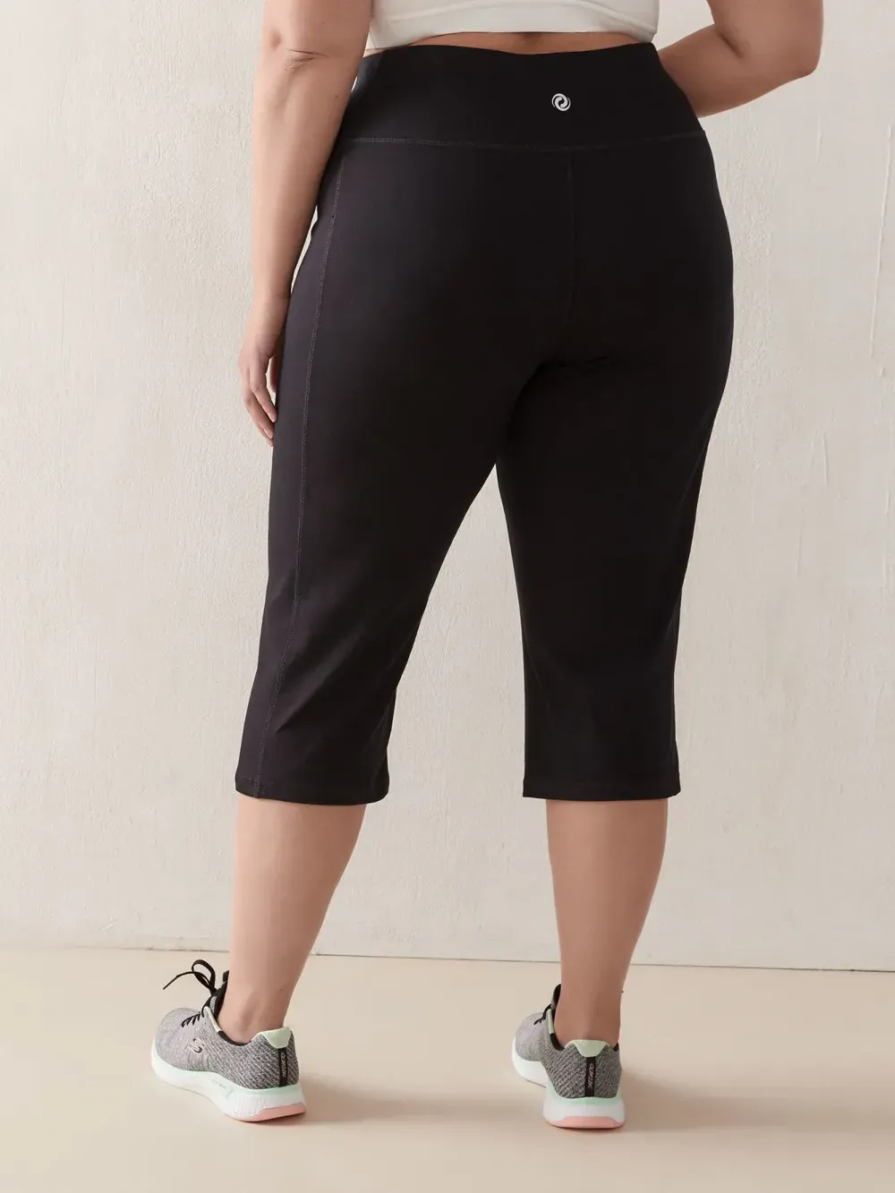 Basic Black Yoga Capri Legging - Active Zone