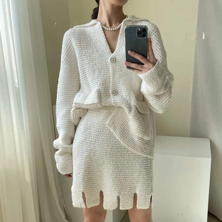 Temperament V-Neck Single-Breasted Sweater Knit Set