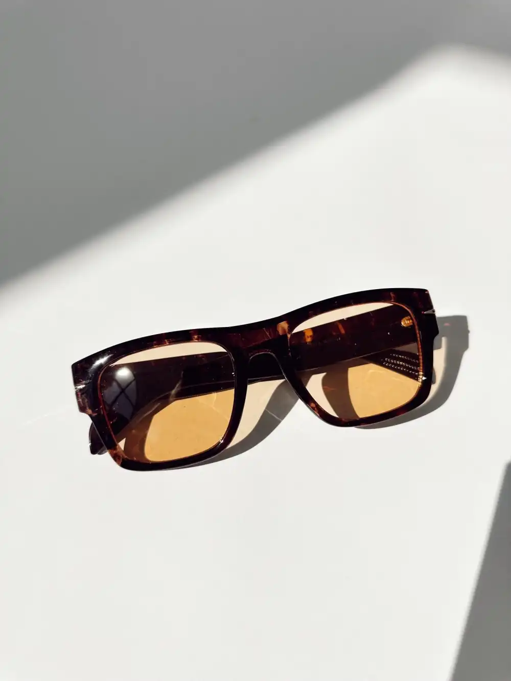Nova Sunnies