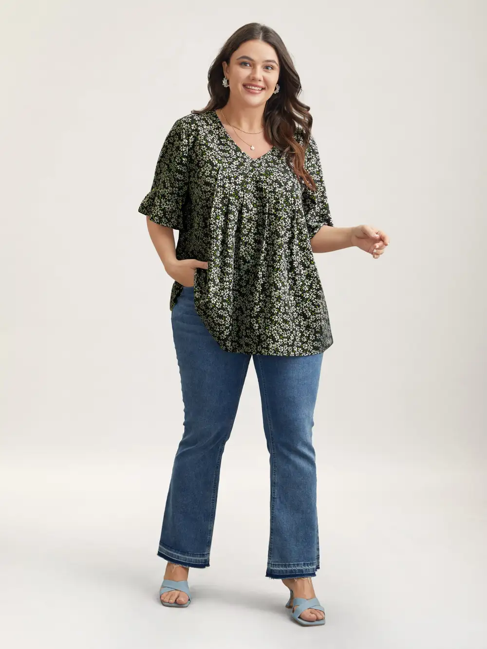 Ditsy Floral Pleated Flared Sleeve Shirt