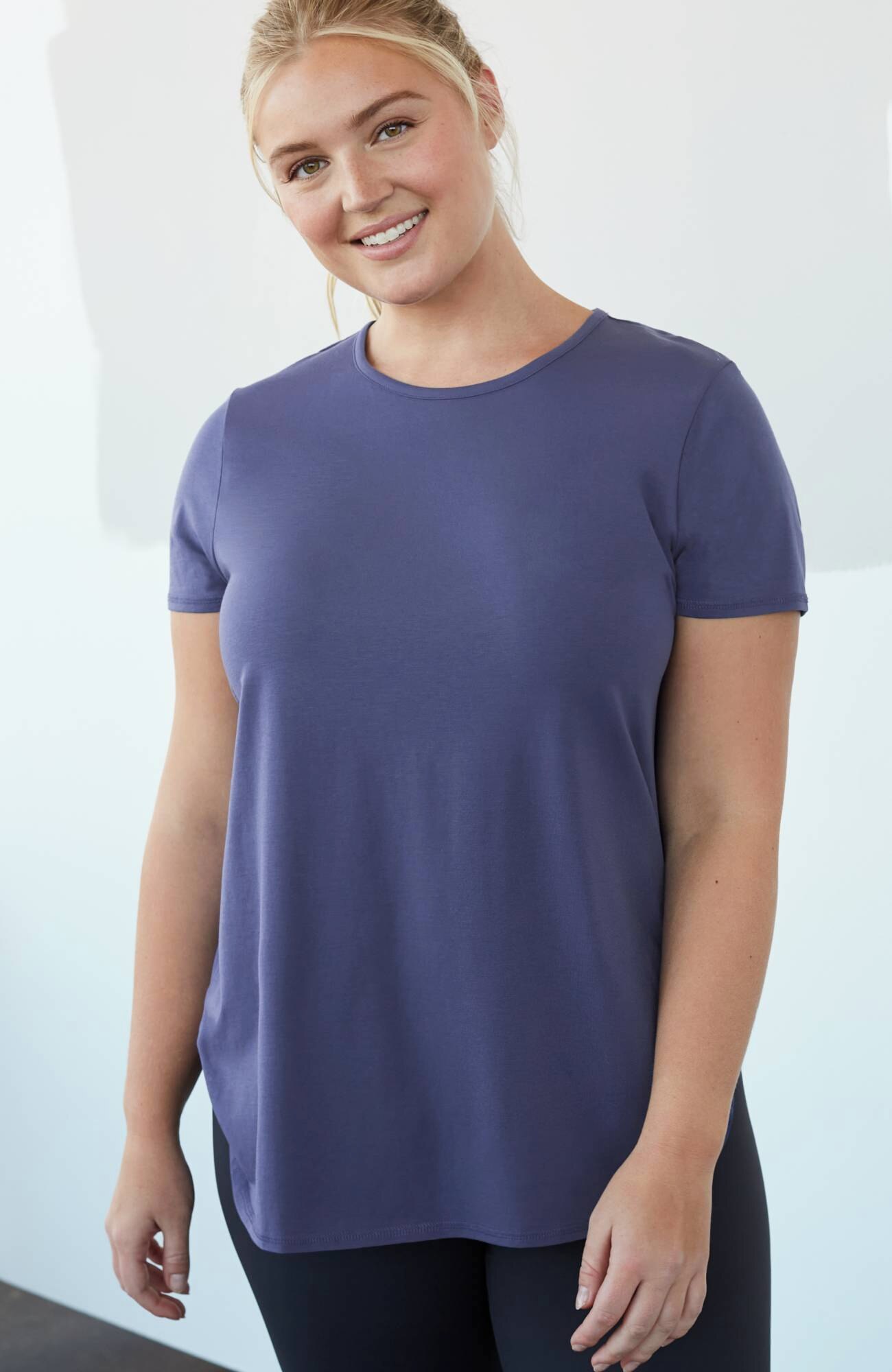 fit progress pima-stretch shirttail tee