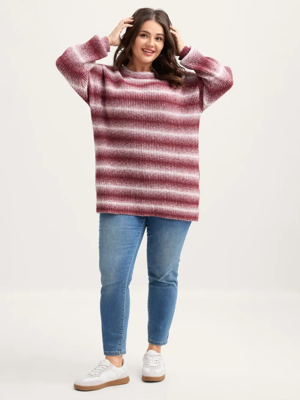 Ombre Tissue Textured Round Neck Pullover